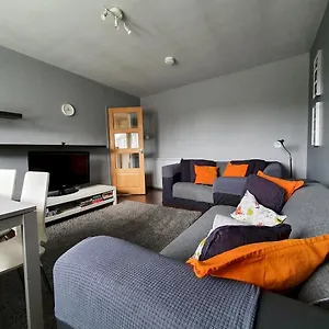  Apartment 2 Bedroom, Free Parking & Netflix Near Hospitals