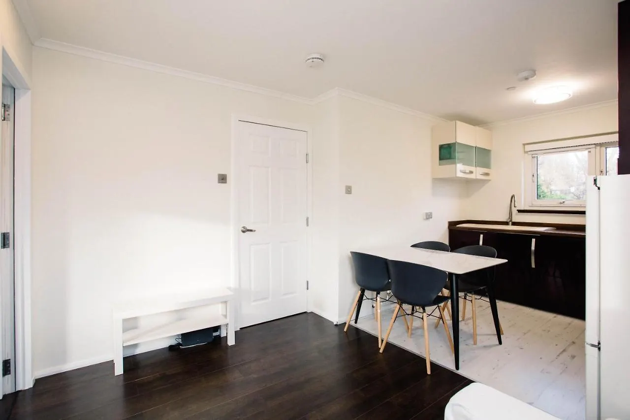 2 Doublebed Rooms Flat Aberdeen City, Near University
